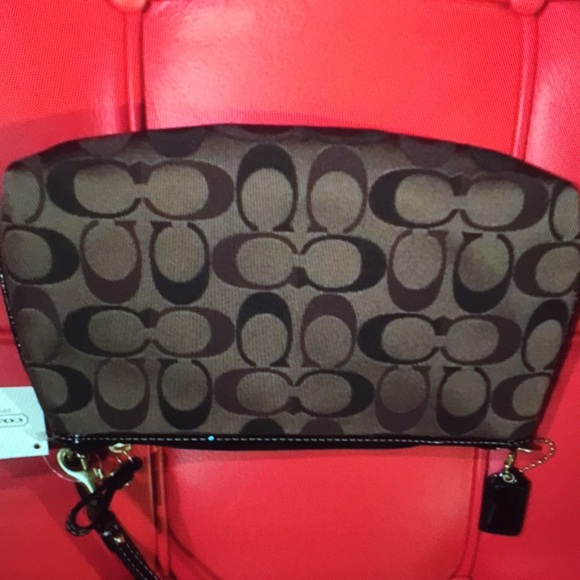 AUTHENTIC COACH SIGNATURE WRISTLET - Picture 3 of 8